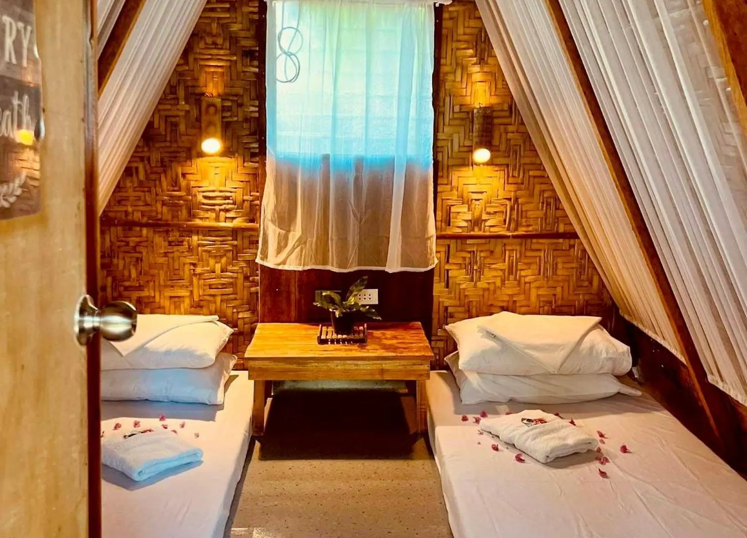Bohol Island Homestay Dauis ベッド・アンド・ブレックファスト